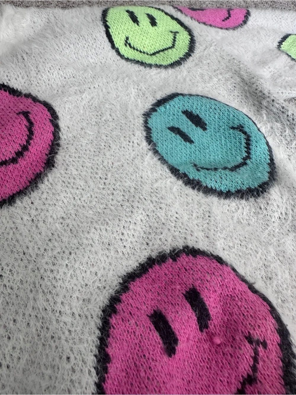 Justice White Fuzzy Sweater with NEON Pink, Teal & Lime Smiley Faces girls 10